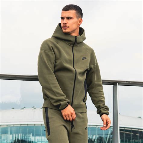 nieuwe collectie nike tech fleece|nike tech fleece website.